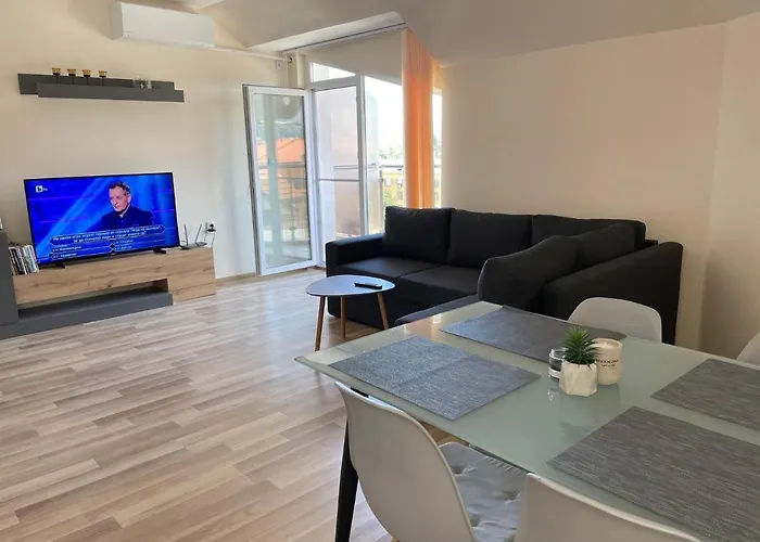 Hancho - - Marvel Lägenhet *